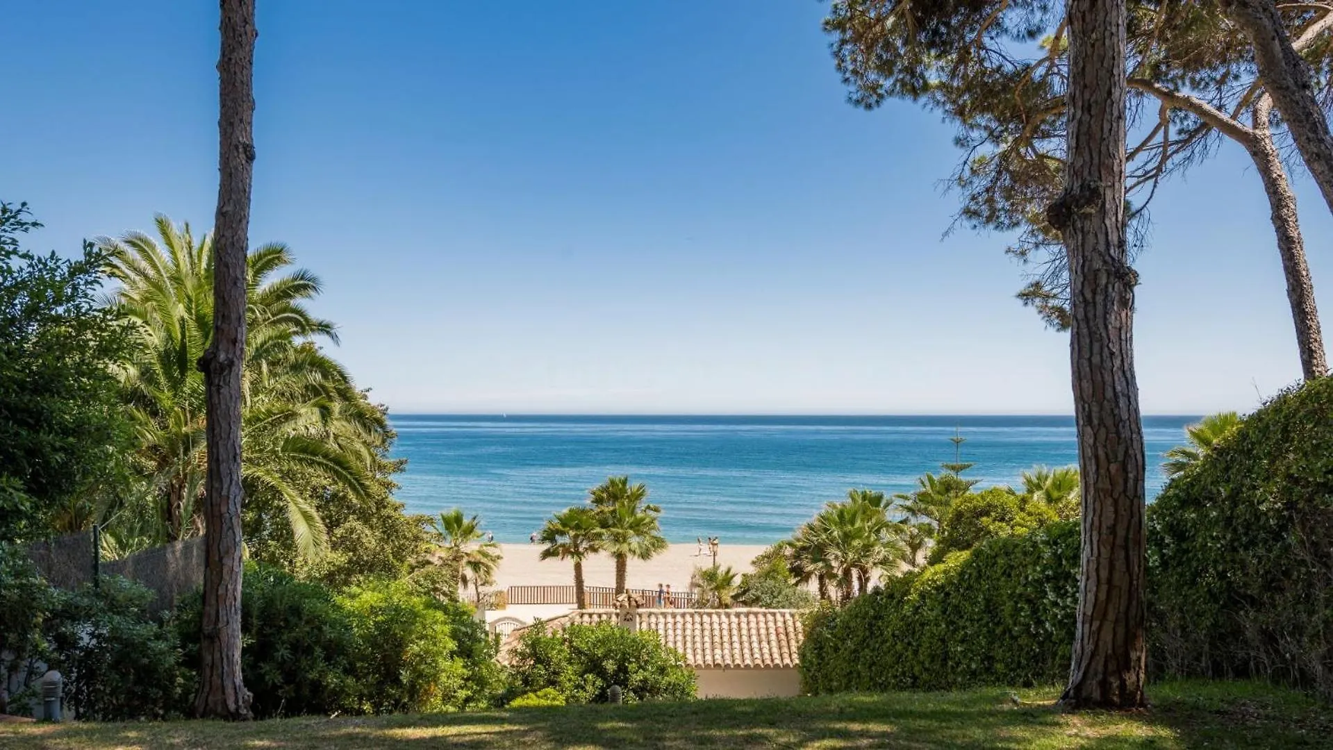 Tas Chill - Puente Romano Marbella Beach Front Apartment 0*,