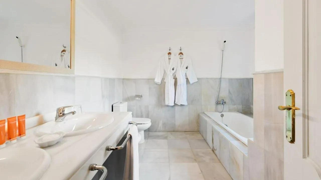Tas Chill - Puente Romano Marbella Beach Front Apartment Spain